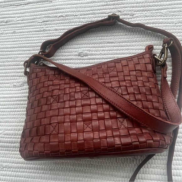Ashwood Vintage Woven Leather Shoulder Bag - Picture 1 of 15